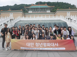 img_east02